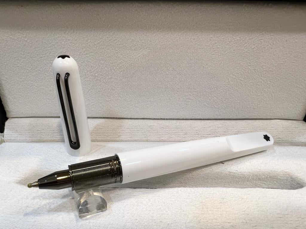 Luxury pen roller pen m b pen magnet pen
