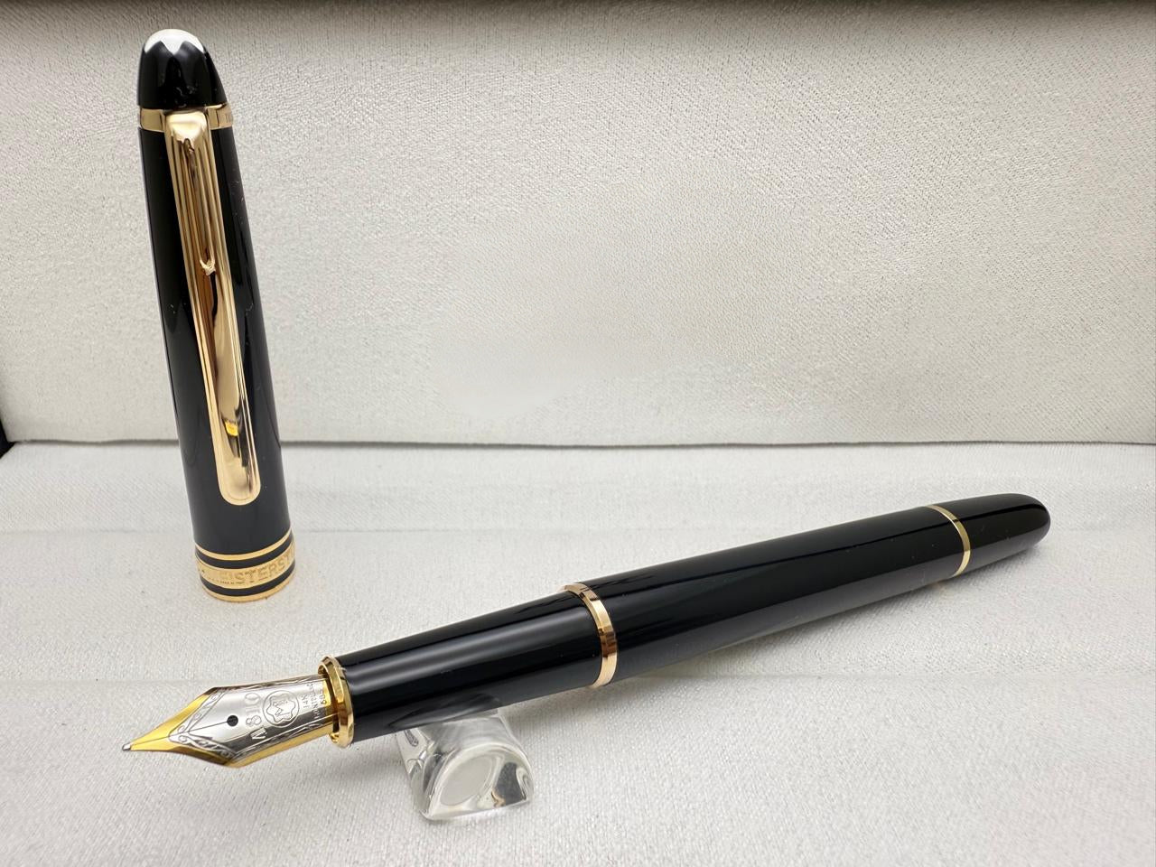 Classic Luxury Pen m b pen Crafted for Professional
