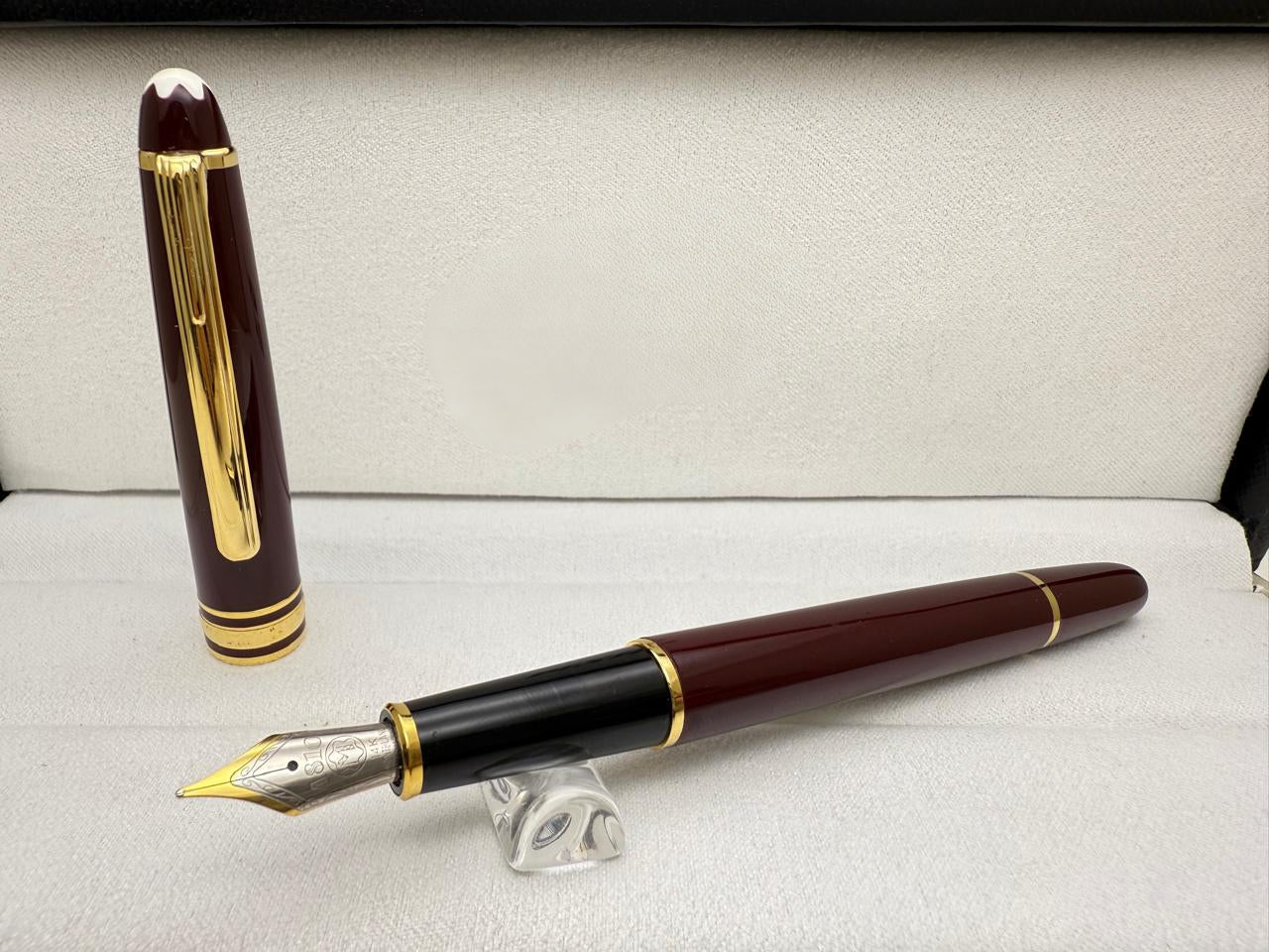 Classic Luxury Pen m b pen Crafted for Professional