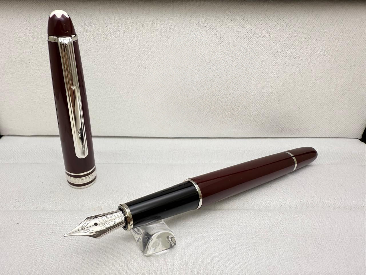 Classic Luxury Pen m b pen Crafted for Professional